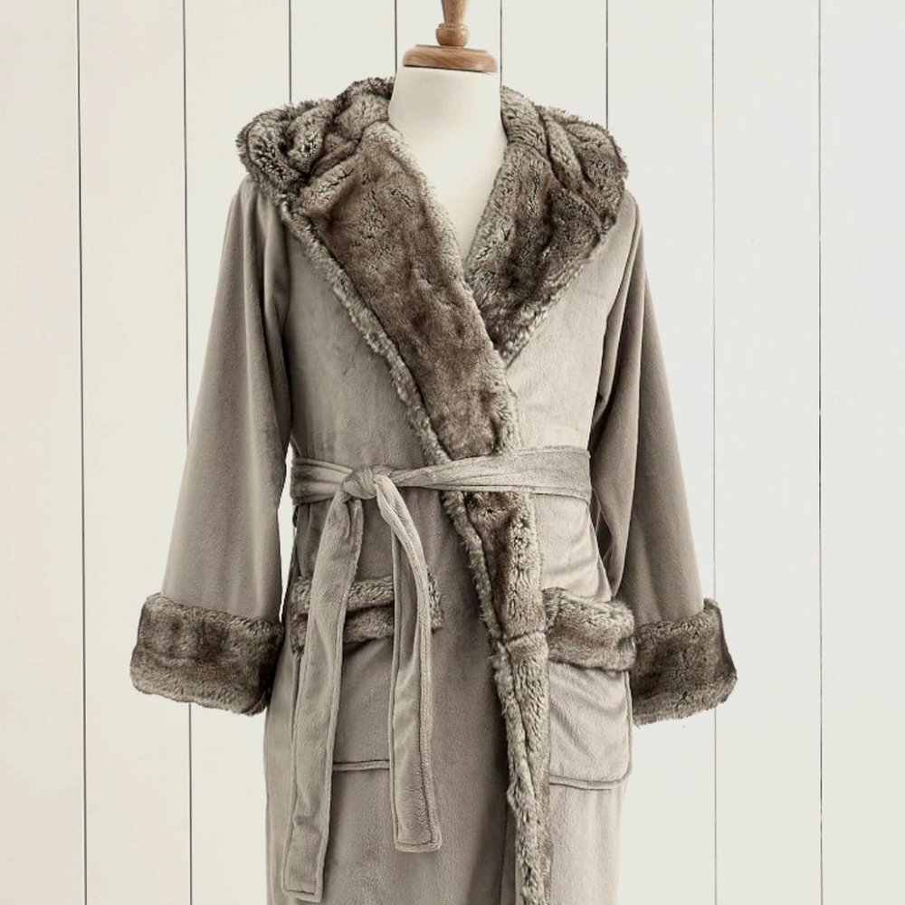 Robe - Pottery Barn (Brand New) - $79